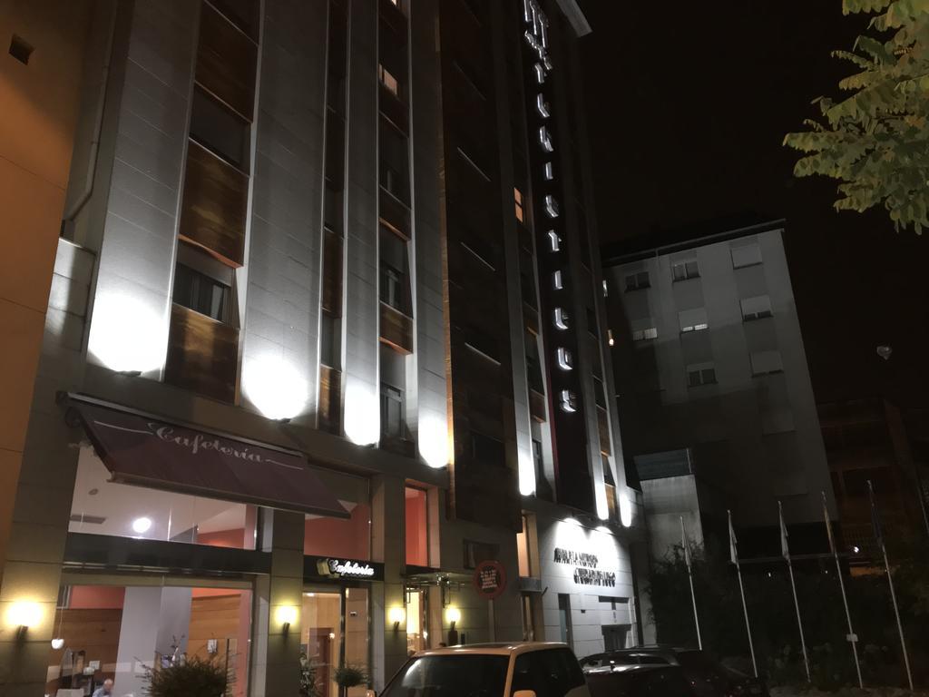 Hotel Apartamentos Ciudad De Lugo Exterior photo