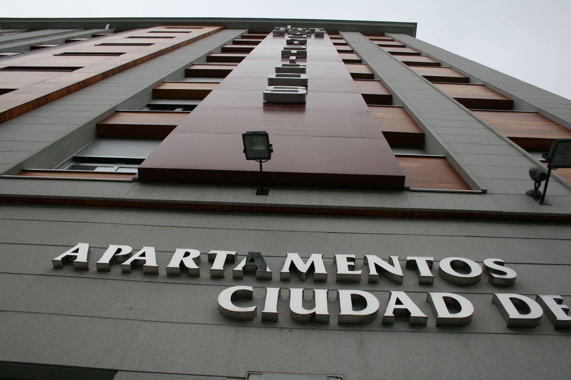 Hotel Apartamentos Ciudad De Lugo Exterior photo