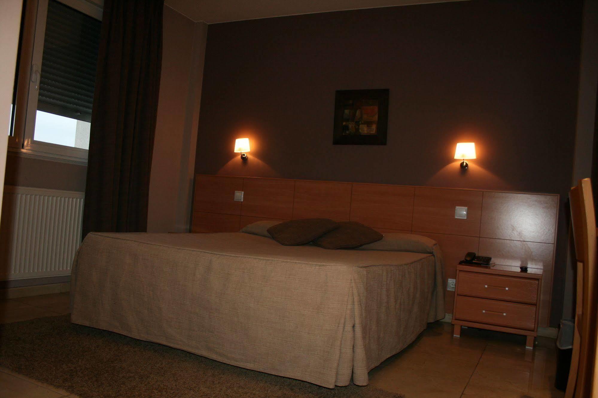Hotel Apartamentos Ciudad De Lugo Exterior photo